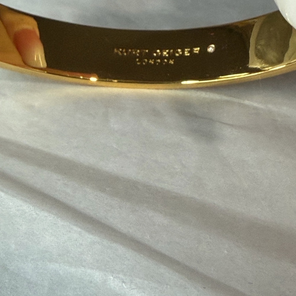 Kurt Geiger gold bangle/ bracelet with dust bag - Picture 3 of 6